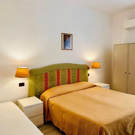Ely Hotel Viareggio