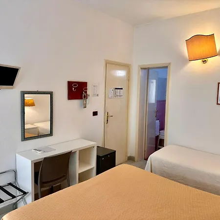 Hotel Ely Viareggio
