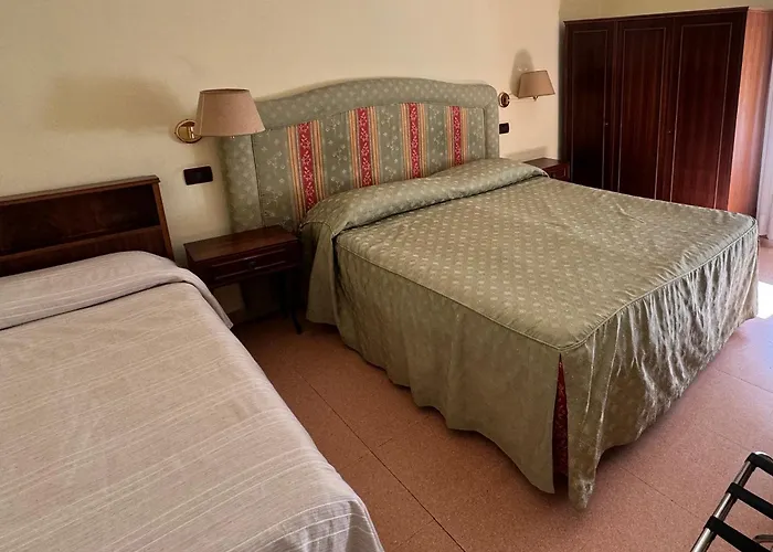 Hotel Ely